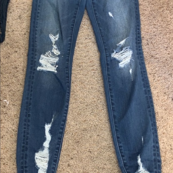 American Eagle Skinny Jeans - Picture 3 of 4